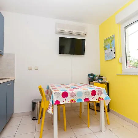 • Lungomare • Apartament Pula