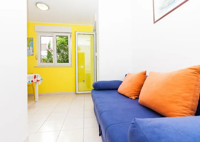 Apartman • Lungomare • Póla